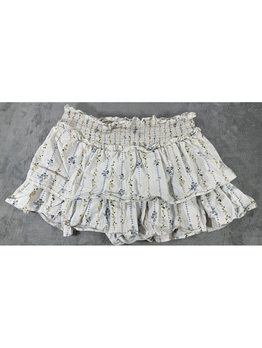 Wild Fable Women's Floral White Smocked Skirt with Built-in Shorts Size XXL